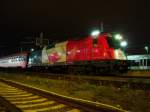 BR 1216 004  EM ITALIEN  steht in der Nacht vom 08.11.2008 in Innsbruck Hbf und wartet, bis sie mit ihrem Personenzug zum Brenner aufbrechen kann.