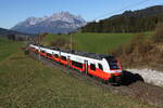 4748 043 war am 4. November 2024 bei Fieberbrunn in Richtung Hochfilzen unterwegs.