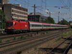 BR 1116 099 + 1116 252 als (EC 112 Schwarzach-St.Veit -> München Hbf) durch M-Heimeranplatz. 30.05.2025