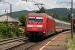 101 063 fhrt am 21.6.09 mit IC 2103 durch Schallstadt.