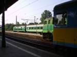 EN 57, EU07 und ET 22 im Bahnhof Opole im Sommer 2006.