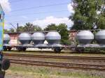 Gterwagen im Bahnhof Opole im Sommer 2006.