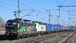 RFO - Rail Force One B.V., Rotterdam [NL] mit der geleasten ELL Vectron  '193 742' [NVR-Nummer: 91 80 6193 742-4 D-ELOC] + überraschend ITL Vectron '193 784-6' [NVR-Nummer: 91 80 6193 784-6 D-ITL] und Containerzug am Haken am 20.03.25 Höhe  ...