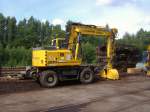 Zweiwegebagger abgestellt im Bahnhof Arnsberg (26.07.09)