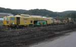 Abgestellte Gleisbaumaschinen (Dynamic Stopfexpress 09-3X) in Arnsberg. (Foto: 01.08.09)