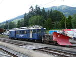 (277'206) - MOB-Triebwagen - Nr. 3002 - mit Schneepflug am 21. Juni 2025 im Bahnhof Lenk