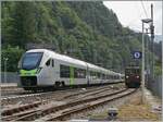 Das Ende einer interessanten Fahrt: Der BLS RE 11 4545 kommt von Biel/Bienne und endet in Iselle di Trasquera (Weiterfahrt mit Busen infolge SEV). Der Zug bediente Lyss, Zollikofen, Ostermundigen, Gmligen, Mnsingen, Thun, Spiez, Mlenen, Reichenbach im Kandertal, Frutigen, Kandersteg, Goppenstein, Hohtenn, Ausserberg, Eggerberg und Brig; fuhr aber nicht via Bern. Der Zug besteht aus dem BLS RABe 528 111 und 101. Im Hintergrund ist die BLS Re 4/4 195 mit ihrem abfahrbereiten Autotunnelzug zu sehen.

17. August 2024.