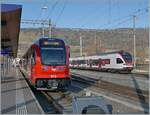 Während im Hintergrund der SBB RABe 523 071 nach Olten in Glovelier eintrifft, wartet im linken Bildteil der neue CJ ABe 4/12 672 auf die Rückfahrt nach La Chaux-de-Fonds. 

13. Jan. 2025