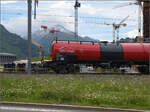 Offenbar nigelnagelneuer Kesselwagen der MGB Uah 2883 in Andermatt. Leider nicht ganz getroffen während der Zugverfolgung. Juli 2024.