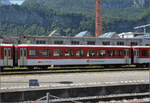 B 549 ist ein Einheitswagen I der Zentralbahn und wurde FFA an die LSE geliefert. Meiringen, August 2025.