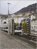In Montreux wird der MOB Be 4/4 9204  Alpina  gründlich geputzt und dies mitten im Winter, ein Zeitpunkt welchen andere Bahnen für Reinigungsarbeiten eher meiden. 

7. Dez. 2024
