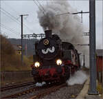 TKp 16 'Śląsk' in Halloweenverkleidung auf dem Weg nach St-Sulpice. Travers, Oktober 2025.