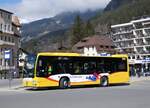 (273'252) - GrindelwaldBus, Grindelwald - Nr. 201/BE 905'201 - Mercedes am 28. Mrz 2025 beim Bahnhof Grindelwald