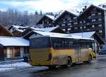 (270'059) - Kbli, Gstaad - Nr. 3/BE 330'862/PID 4535 - Setra am 21. Dezember 2024 beim Bahnhof Gstaad