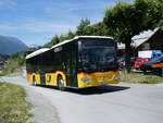 (276'905) - PostAuto Graubnden - GR 102'343/PID 10'773 - Mercedes am 18. Juni 2025 beim Bahnhof Scuol-Tarasp