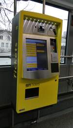 (283'490) - STI Thun - Nr. 186/BE 804'186 - Mercedes am 24. Dezember 2025 in Steffisburg, Kirche (Detailaufnahme mit Billetautomat)