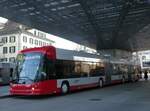 (273'759) - SW Winterthur - Nr. 410 - Hess/Hess Doppelgelenktrolleybus am 7. April 2025 beim Hauptbahnhof Winterthur