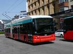 (274'478) - VB Biel - Nr. 55 - Hess/Hess Gelenktrolleybus am 2. Mai 2025 beim Bahnhof Biel