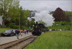 Brauereifest Feldschlsschen.

Der Sandwichzug mit E 2/2 8666 'Chnurrli' und E 3/3 8512 auf Pendelfahrt Rheinfelden-Feldschlsschen. April 2025.
