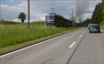 150 Jahre Emmentalbahn. 

141-R-1244 auf der RSHB-Strecke im Rahmen der grossen Emmentalrundfahrt zum Jubilum. Whrend letztes Jahr 241-A-65 in Rckwrtsfahrt auf der steilen Rampe fast scheiterte, bekam 141-R-1244  krftige Schubhilfe durch Ae 6/6 11407 'Aargau'. Tannenneuhaus, Mai 2025.