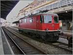 Der neue MTR/SNCF Schmalspurbahn Triebwagen Beh 4/8 (Z894)  wurde von der SBB Re 4/4 11193 nach Lausanne gebracht. Für die Weiterfahrt muss die Lok nun umsetzen. 

29. Oktober 2025