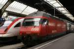 Re460003-7 im HB Zrich. Design Bahn 2000. Taufname Ltschberg.