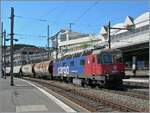 Die SBB Re 6/6 11671 (Re 620 071-1) Othmarsingen  wartet mit dem  Spagetti  Zug in Lausanne auf die Weiterfahrt in Richtung Domodossola.

30. April 2025