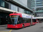 (274'194) - Bernmobil, Bern - Nr. 25 - Hess/Hess Gelenktrolleybus am 26. April 2025 beim Bahnhof Bern