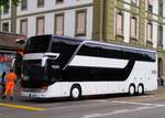 (277'504) - Intertours, Domdidier - FR 300'640 - Setra am 4. Juli 2025 beim Bahnhof Bern
