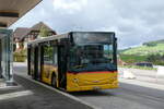 (281'020) - PostAuto Bern - Nr. 218/BE 843'218/PID 10'675 - Heuliez am 5. Oktober 2025 beim Bahnhof Biglen