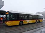(270'877) - Steiner, Messen - SO 21'149/PID 5371 - Scania/Hess am 11. Januar 2025 beim Bahnhof Frutigen