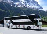 (275'946) - Hilrio, Schtz - LU 266'303 - Setra am 29. Mai 2025 beim Bahnhof Grindelwald