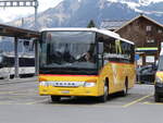 (273'200) - PostAuto Bern - BE 401'263/PID 4504 - Setra (ex AVG Meiringen Nr. 63) am 27. Mrz 2025 beim Bahnhof Gstaad