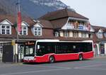 (271'853) - PostAuto Bern - BE 640'277/PID 12'318 - Mercedes am 11. Februar 2025 beim Bahnhof Interlaken Ost