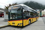 (280'658) - PostAuto Bern - BE 610'544/PID 12'278 - eSolaris am 23. September 2025 beim Bahnhof Interlaken West