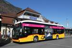 (285'200) - PostAuto Bern - BE 610'536/PID 12'125 - eMercedes am 3. M�rz 2026 beim Bahnhof Interlaken Ost