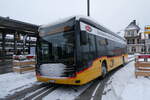 (284'123) - PostAuto Bern - BE 610'541/PID 12'130 - eMercedes am 10. Januar 2026 beim Bahnhof Spiez