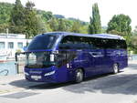 (275'713) - Eichenberger, Ddingen - FR 411'960 - Neoplan am 19. Mai 2025 bei der Schifflndte Thun