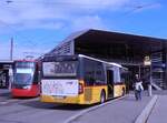(277'881) - PostAuto Brn - Nr. 535/BE 734'535/PID 5418 - Mercedes am 17. Juli 2025 beim Bahnhof Worb Dorf