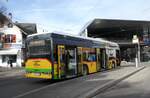 (284'312) - PostAuto Bern - BE 537'967/PID 11'349 - eSolaris am 22. Januar 2026 beim Bahnhof Worb Dorf