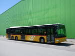 (276'075) - CarPostal Ouest - VD 617'055/PID 5220 - Mercedes (ex PostAuto Ostchweiz; ex PostAuto Ostschweiz Nr. 8) am 30. Mai 2025 in Kerzers, Interbus