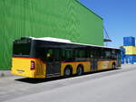 (276'076) - CarPostal Ouest - VD 617'055/PID 5220 - Mercedes (ex PostAuto Ostschweiz; ex PostAuto Ostschweiz Nr. 8) am 30. Mai 2025 in Kerzers, Interbus