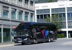 (276'943) - Aus Frankreich - Salan, Quimper - AK 605 QG . Neoplan am 18. Juni 2025 beim Bahnhof Chur