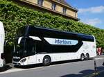 (274'292) - Intertours, Domdidier - FR 300'651 - Setra am 26. April 2025 beim Bahnhof Neuchtel