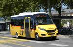(278'750) - CarPostal Ouest - VD 172'638/PID 12'087 - Iveco/Rosero am 9. August 2025 beim Bahnhof Yverdon
