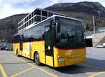 (272'813) - PostAuto Wallis - VS 424'839/PID 10'085 - Iveco am 11. Mrz 2025 beim Bahnhof Brig