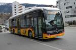 (283'427) - PostAuto Wallis - VS 581'431/PID 12'160 - eMercedes am 23. Dezember 2025 beim Bahnhof Brig