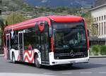 (273'975) - PostAuto Wallis - VS 574'963/PID 12'155 - eMercedes am 14. April 2025 beim Bahnhof Sion