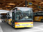 (276'314) - PostAuto Wallis - Nr. 44/VS 243'991/PID 5153 - Setra am 6. Juni 2025 beim Bahnhof Sion