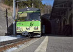 Nur Bt 352 darf nach draussen, im Tunnel Bt 351 und BDeh 4/4 313. Leysin Grandhotel, Janaur 2026.